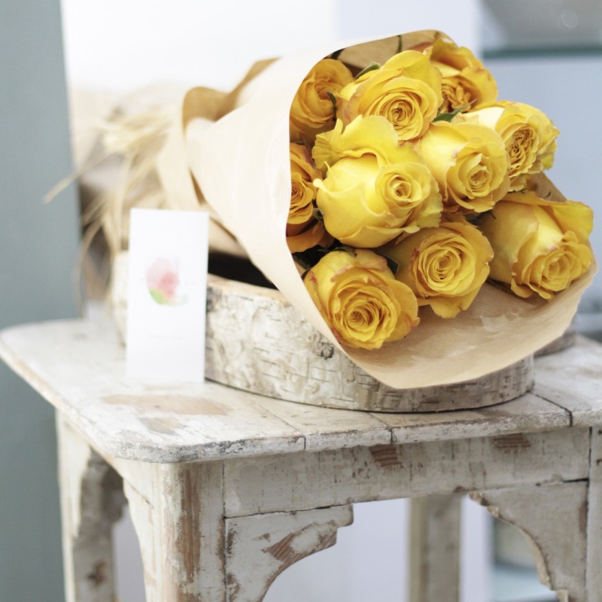 Rosas al Natural Ecobox Amarillas