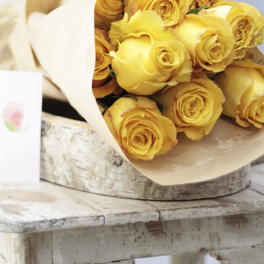 Rosas al Natural Ecobox Amarillas