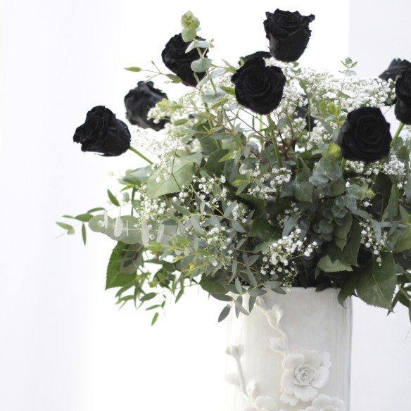 Ramo de Rosas Preservadas Negro