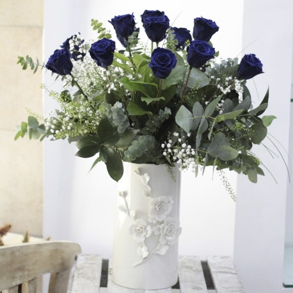Ramo de Rosas Preservadas Azul Intenso