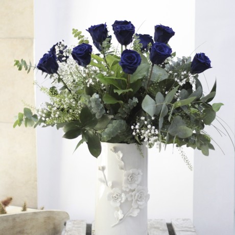 Ramo de Rosas Preservadas Azul Intenso