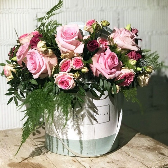 Sombrerera de Rosas Rosas