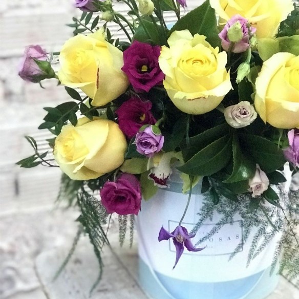 Sombrerera Rosas Rojas