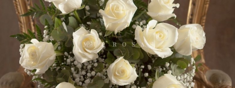 ramo-de-rosas-blanco